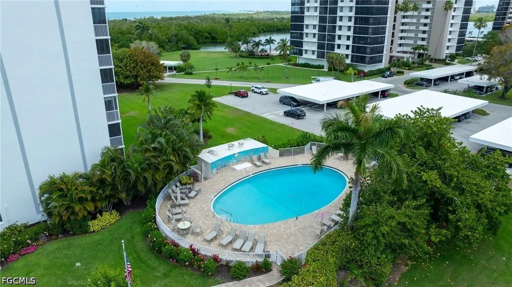 5 Bluebill Avenue Naples FL 34108