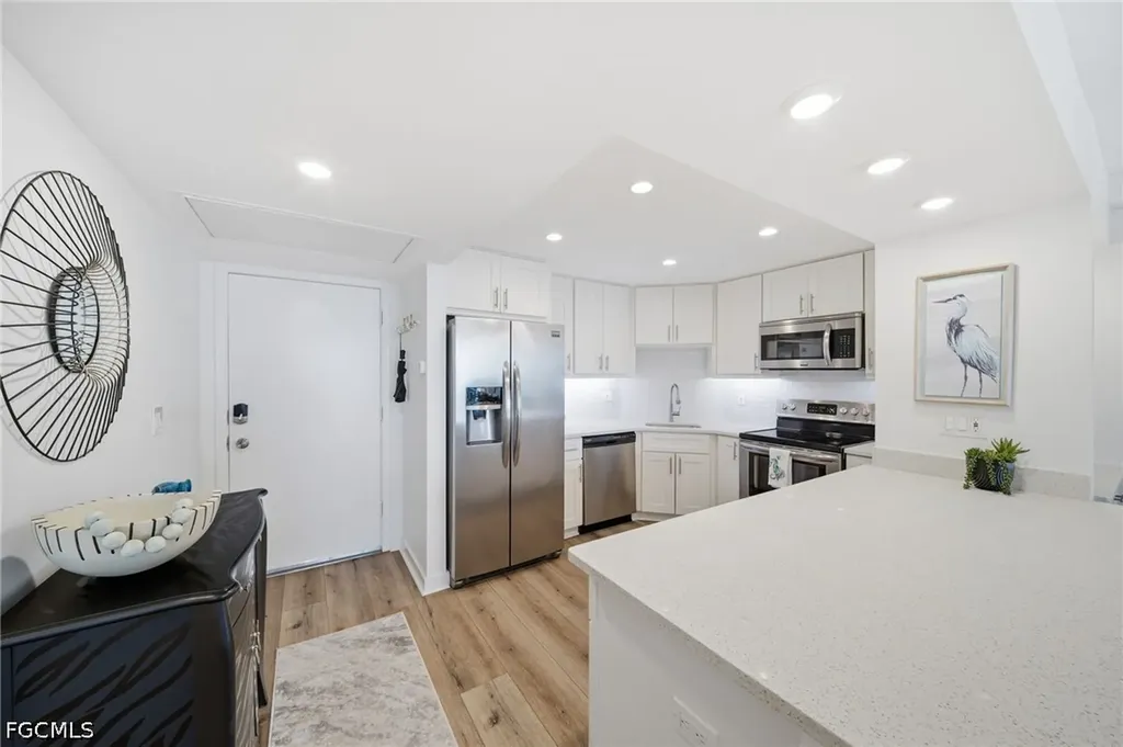 5 Bluebill Avenue Naples FL 34108