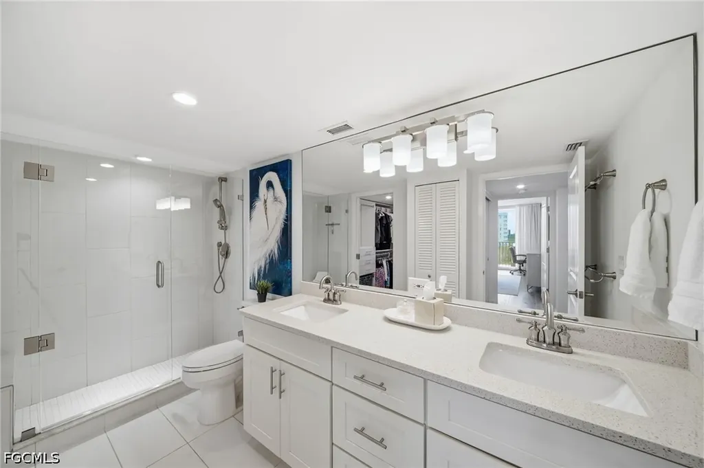 5 Bluebill Avenue Naples FL 34108