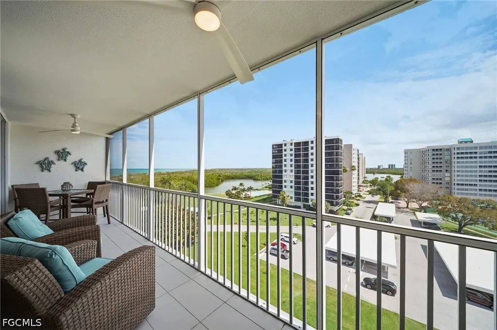 5 Bluebill Avenue Naples FL 34108