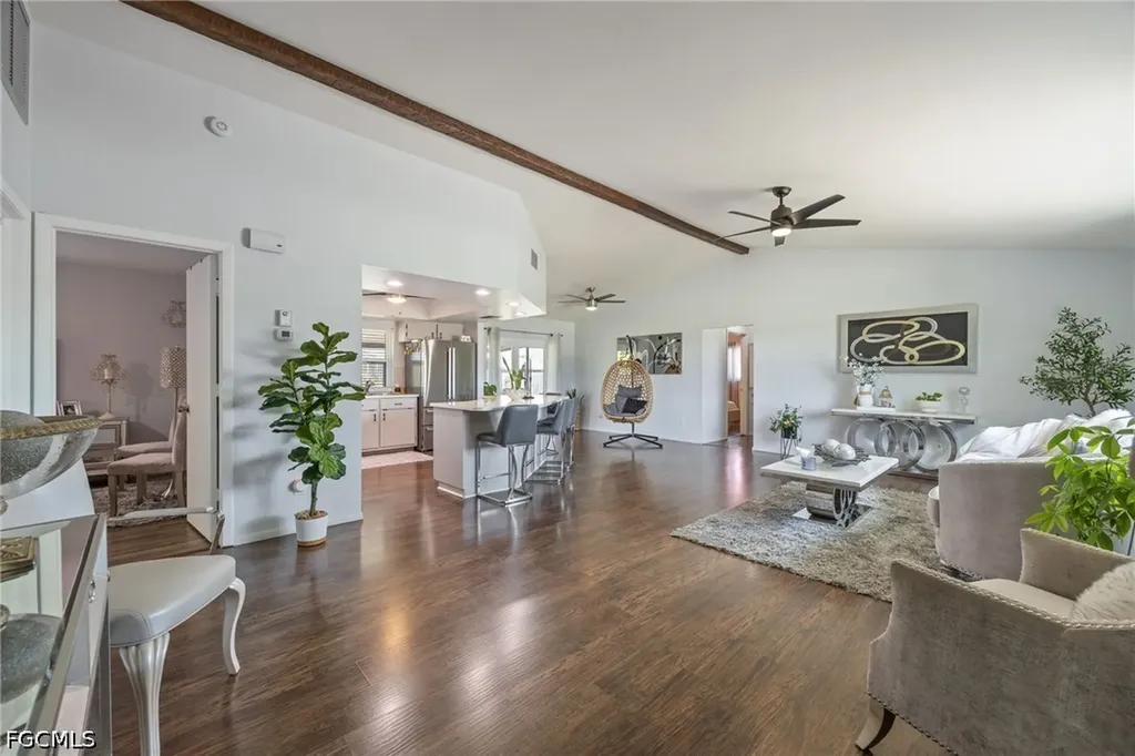 425 SW 43rd Lane Cape Coral FL 33914