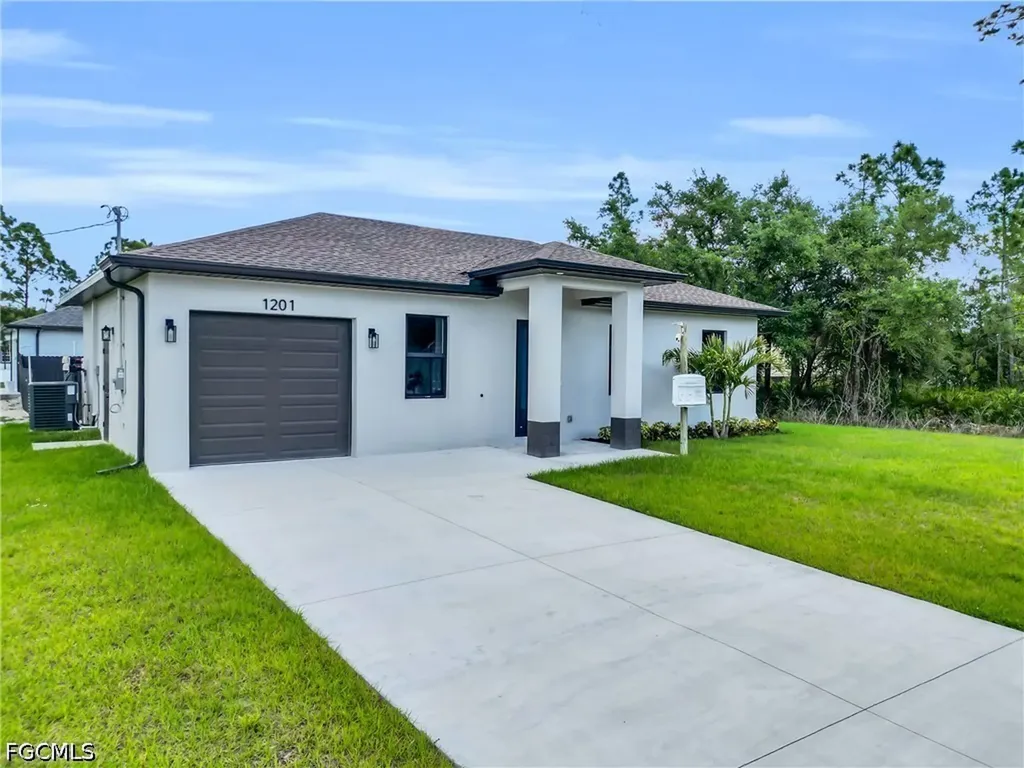 1201 E 7th Street Lehigh Acres FL 33972