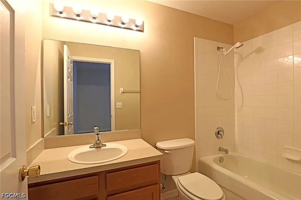 8029 Casa Palermo Circle Fort Myers FL 33966