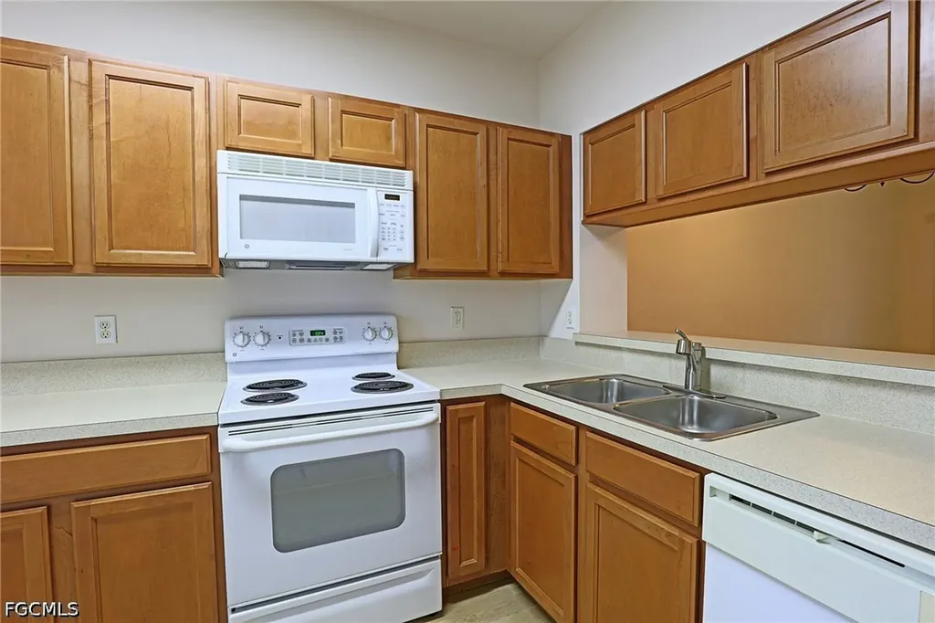 8029 Casa Palermo Circle Fort Myers FL 33966
