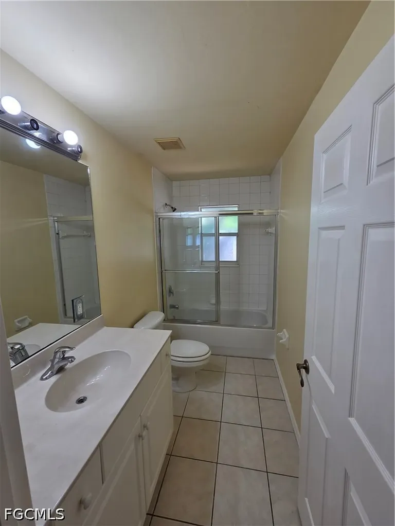 3200 E 6th Street Lehigh Acres FL 33972