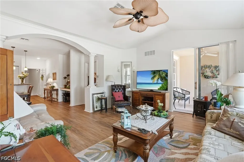 1794 Concordia Lake Circle Cape Coral FL 33909