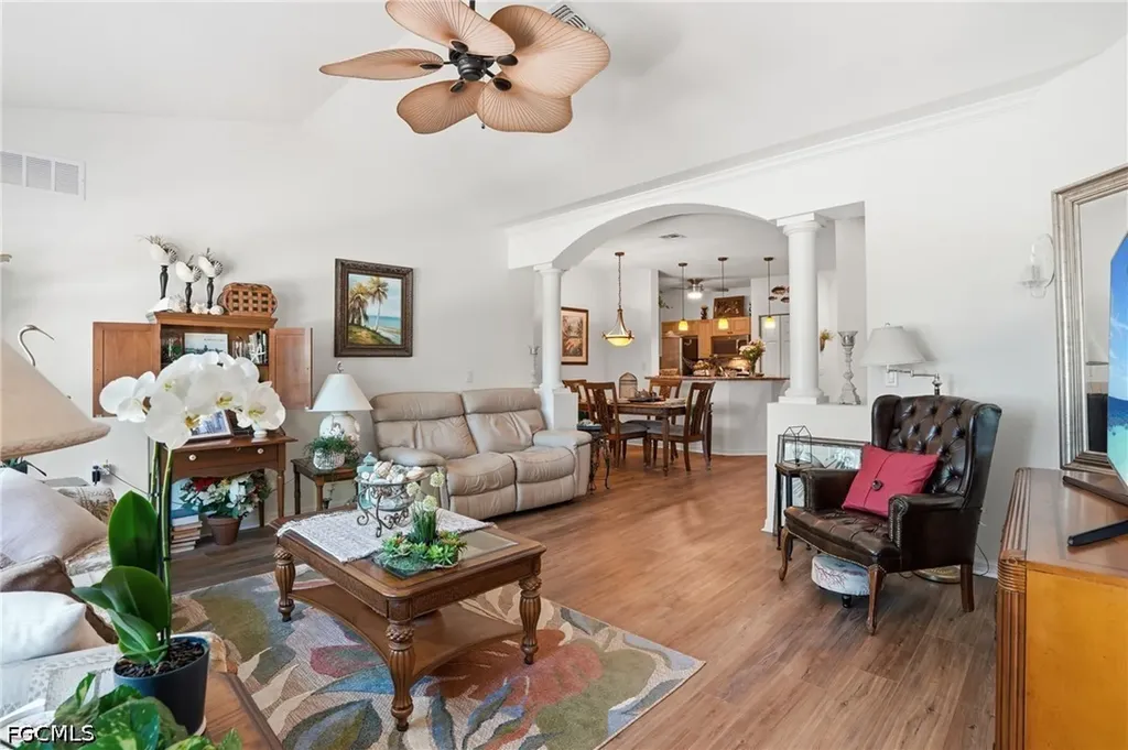 1794 Concordia Lake Circle Cape Coral FL 33909