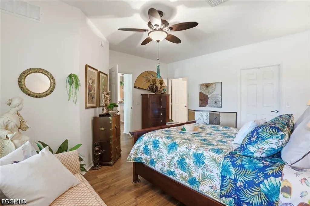 1794 Concordia Lake Circle Cape Coral FL 33909