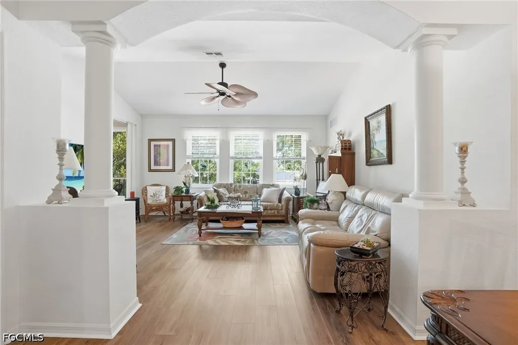 1794 Concordia Lake Circle Cape Coral FL 33909