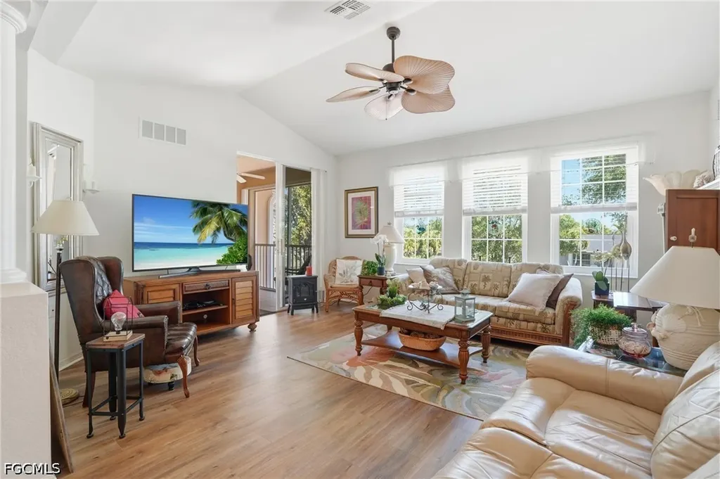 1794 Concordia Lake Circle Cape Coral FL 33909