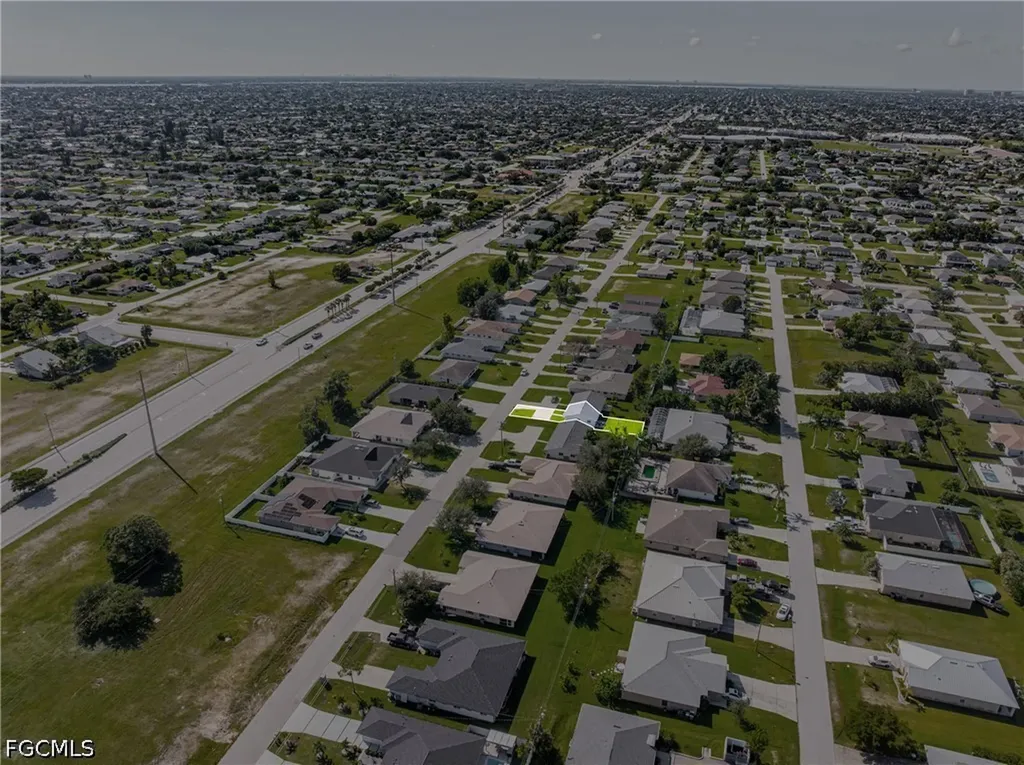 1722 SW Santa Barbara Place Cape Coral FL 33991