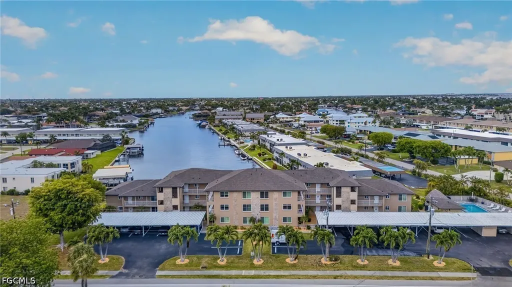 1835 Beach Parkway Cape Coral FL 33904