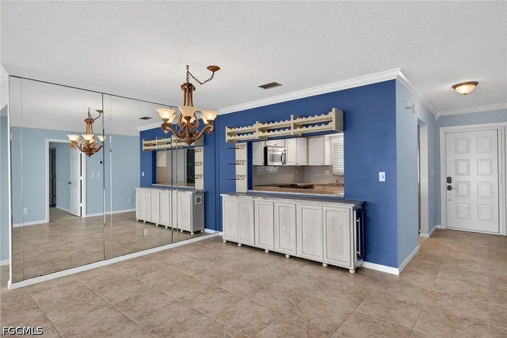 1835 Beach Parkway Cape Coral FL 33904