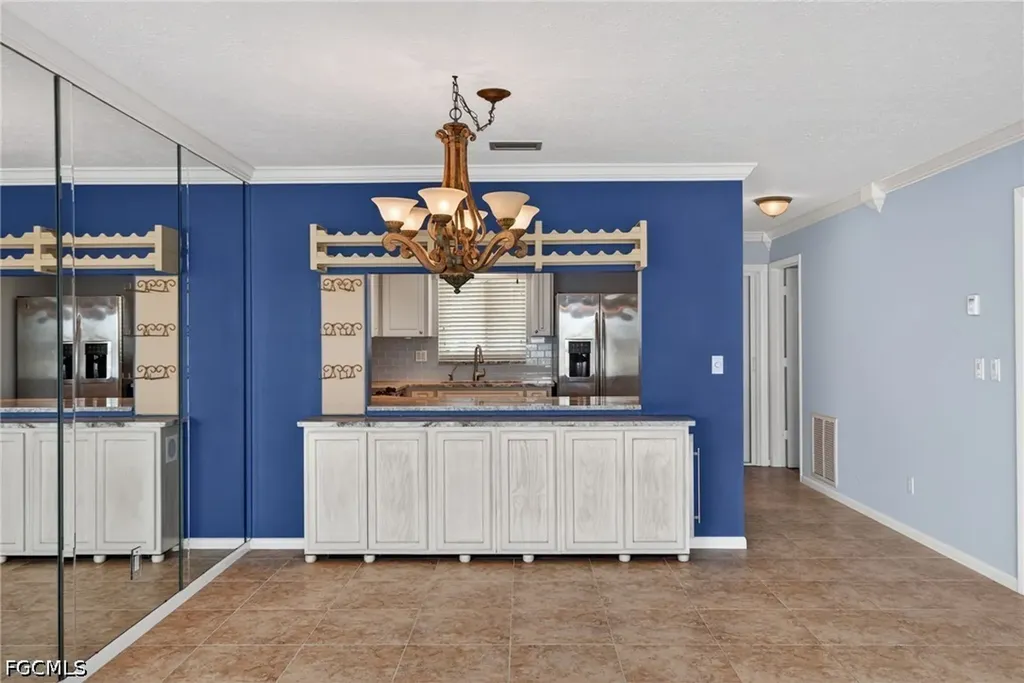 1835 Beach Parkway Cape Coral FL 33904