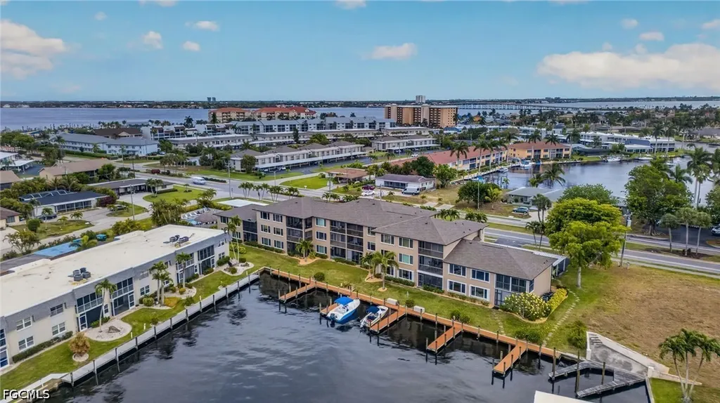 1835 Beach Parkway Cape Coral FL 33904