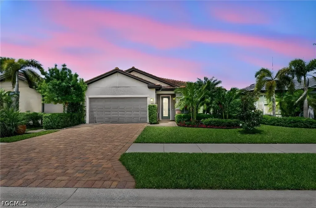 3573 E Hampton Circle Alva FL 33920