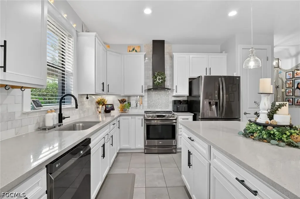 3573 E Hampton Circle Alva FL 33920