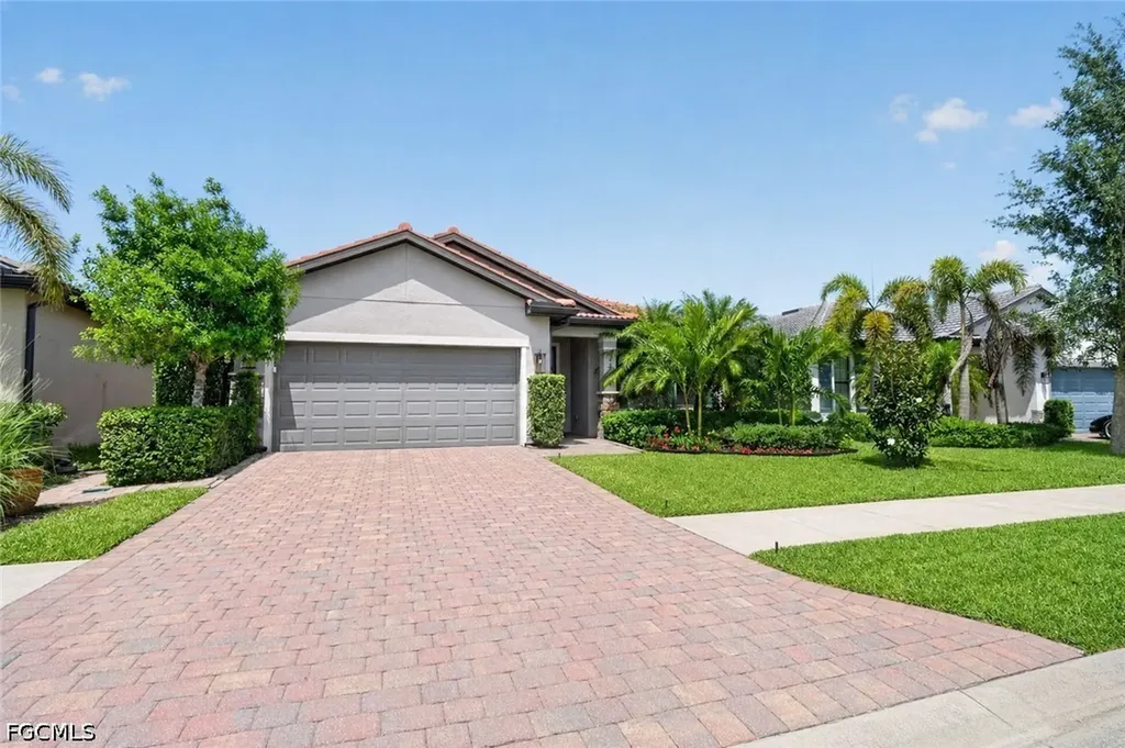 3573 E Hampton Circle Alva FL 33920