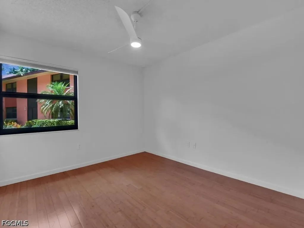 1512 Mainsail Drive Naples FL 34114