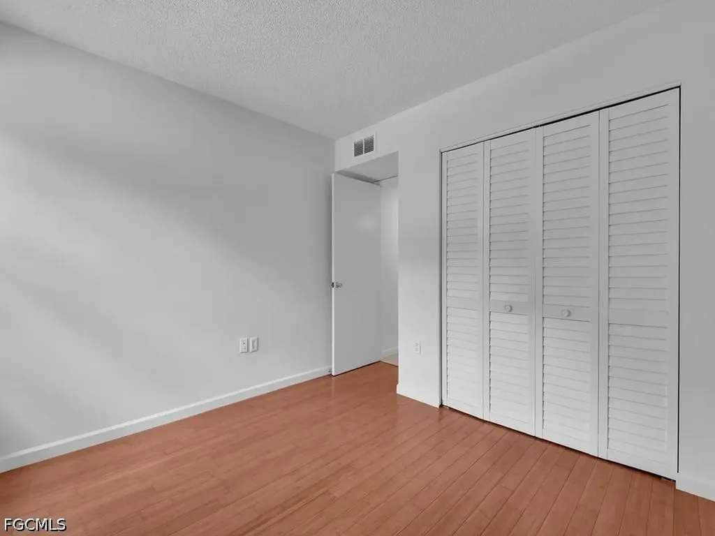 1512 Mainsail Drive Naples FL 34114
