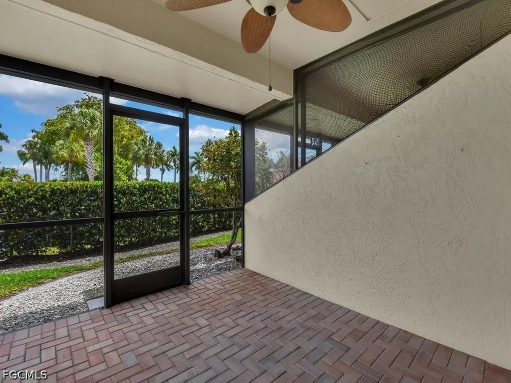 1512 Mainsail Drive Naples FL 34114
