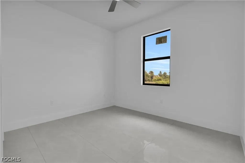 913 Mildred Avenue S Lehigh Acres FL 33974