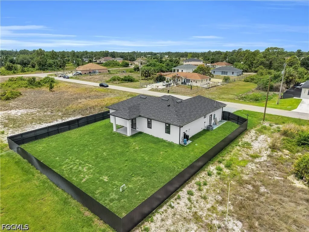913 Mildred Avenue S Lehigh Acres FL 33974