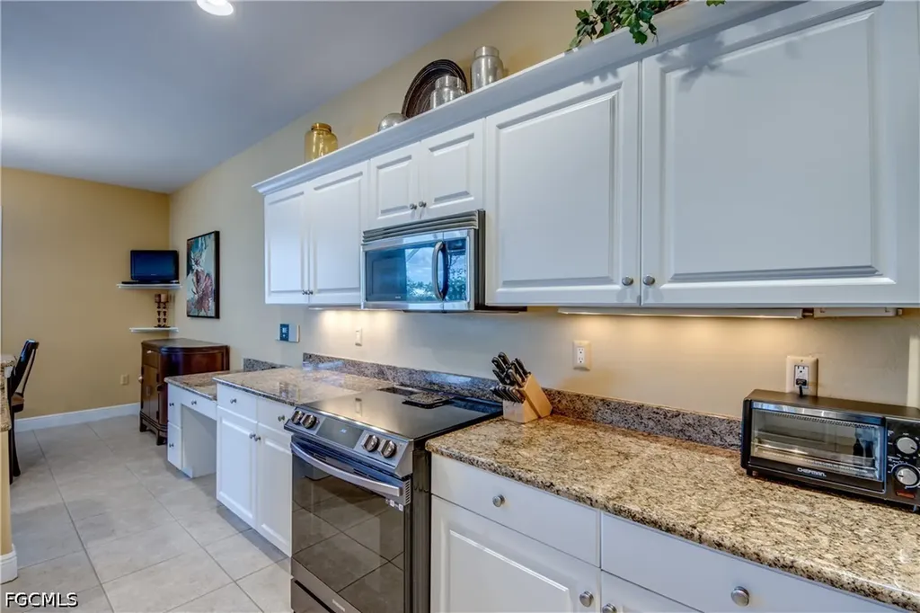 2120 SW 8th Place Cape Coral FL 33991