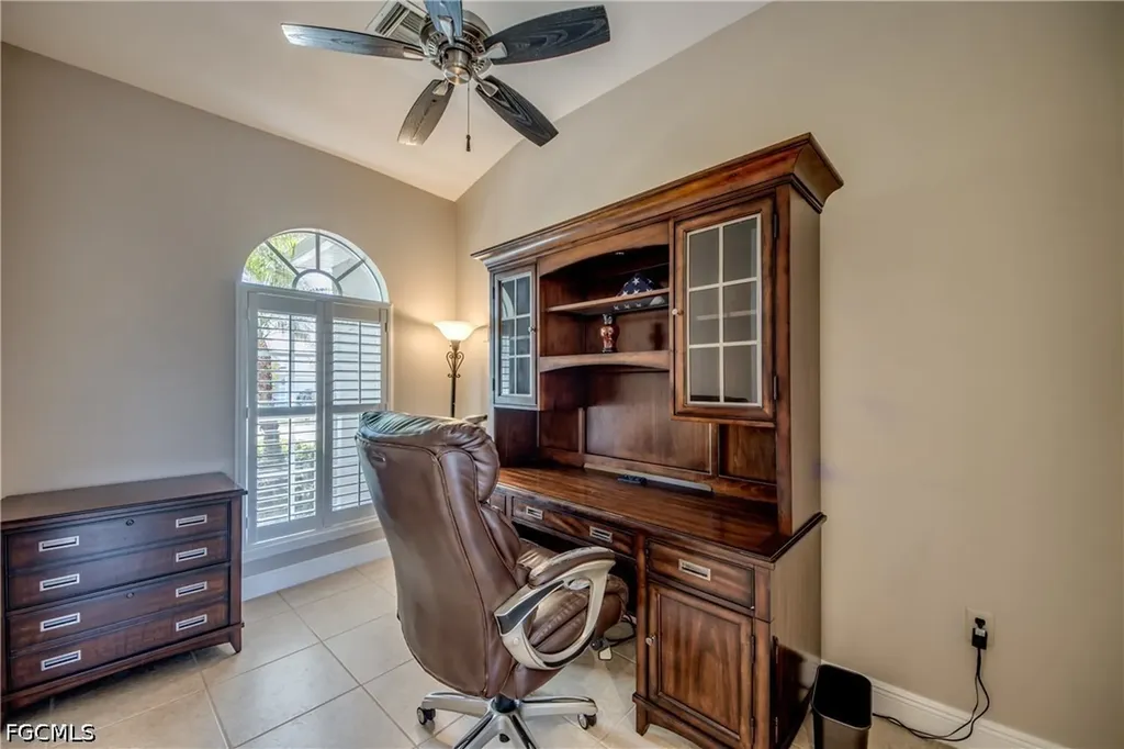 2120 SW 8th Place Cape Coral FL 33991