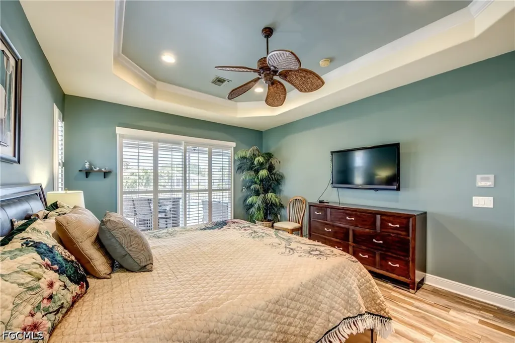 2120 SW 8th Place Cape Coral FL 33991