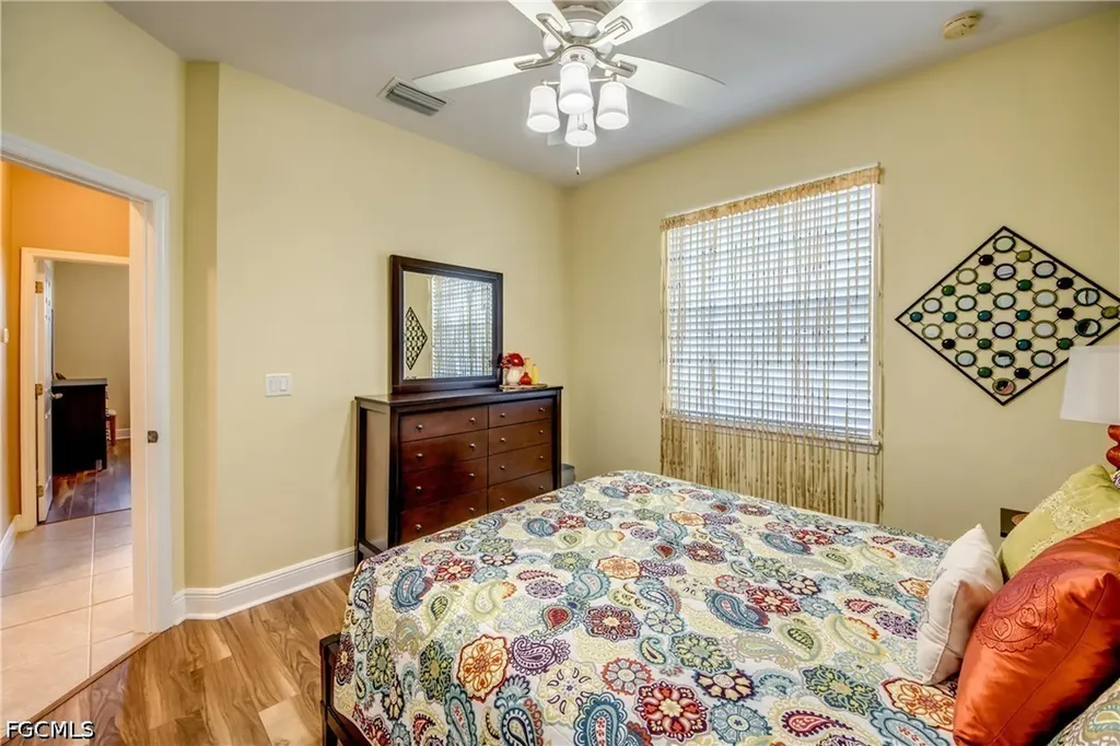 2120 SW 8th Place Cape Coral FL 33991