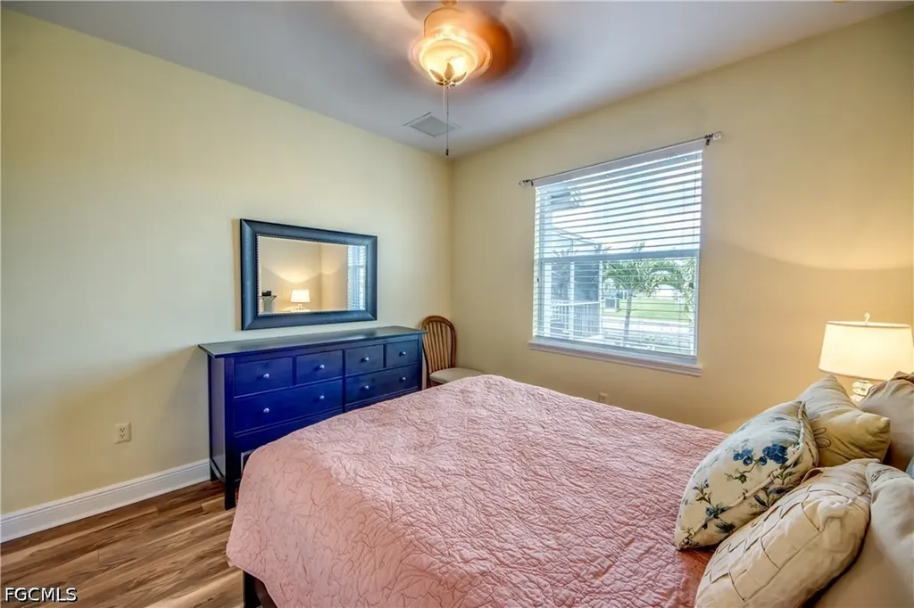 2120 SW 8th Place Cape Coral FL 33991