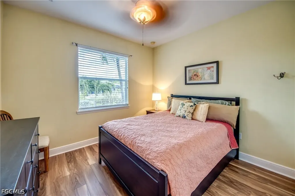 2120 SW 8th Place Cape Coral FL 33991