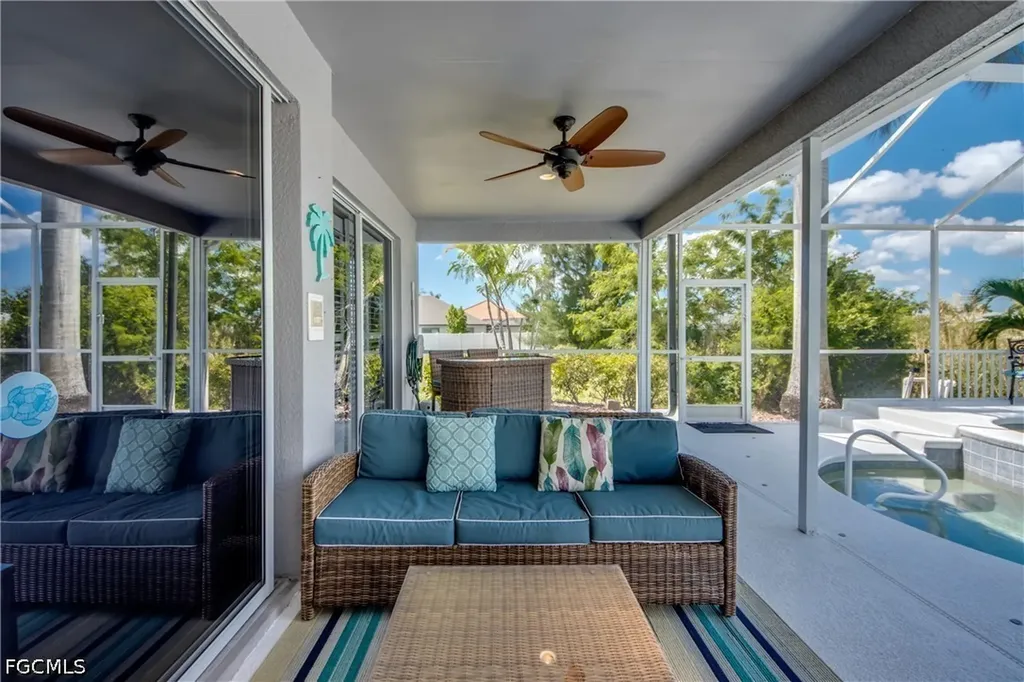 2120 SW 8th Place Cape Coral FL 33991