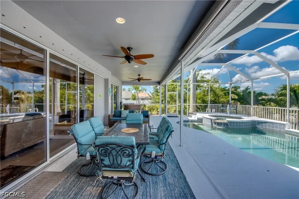 2120 SW 8th Place Cape Coral FL 33991