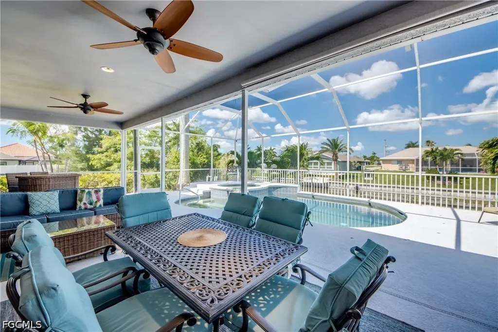 2120 SW 8th Place Cape Coral FL 33991