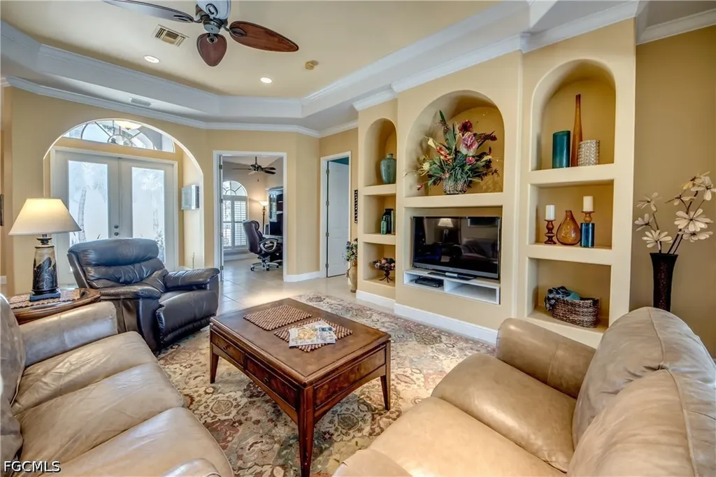 2120 SW 8th Place Cape Coral FL 33991