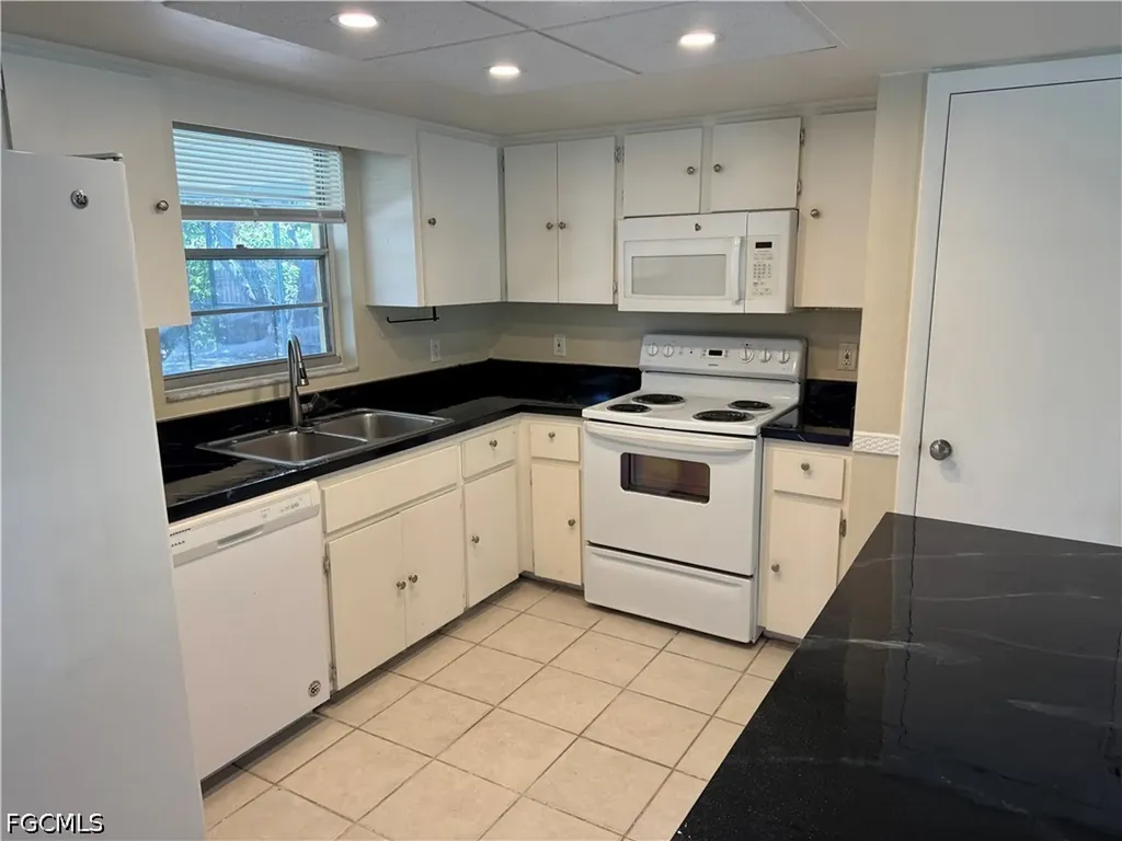 3405 Santa Barbara Boulevard Cape Coral FL 33914