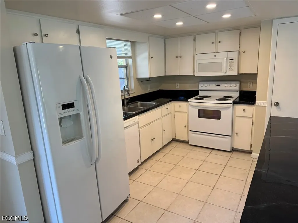 3405 Santa Barbara Boulevard Cape Coral FL 33914