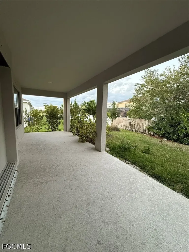107 SW 34th Place Cape Coral FL 33991