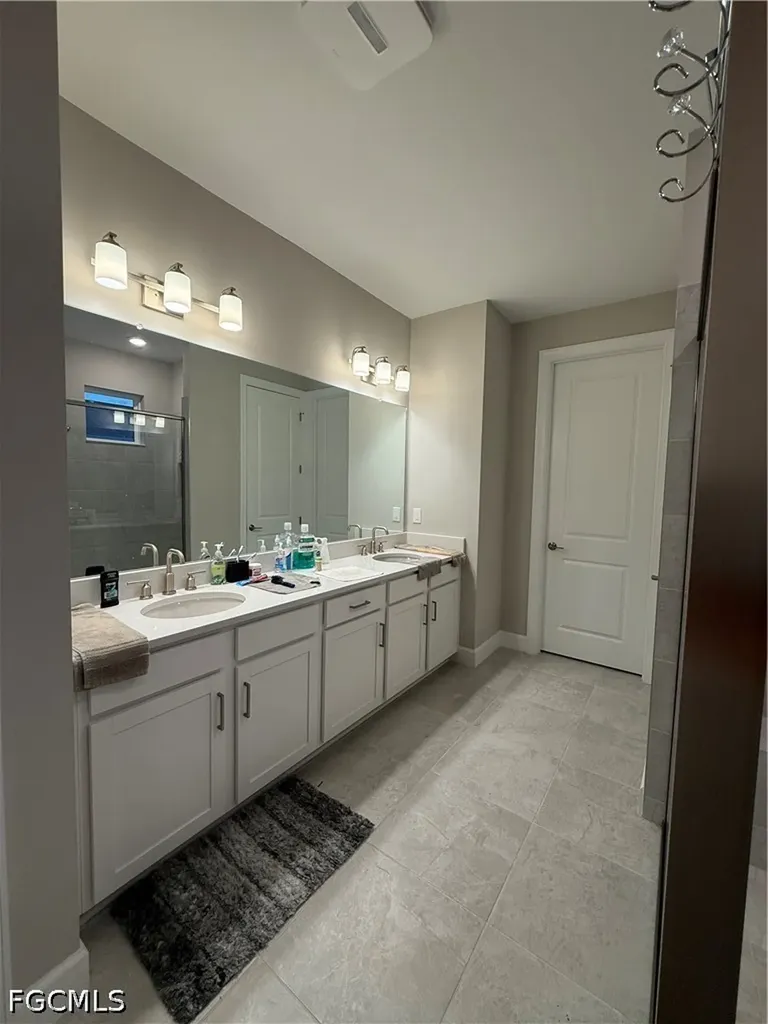 107 SW 34th Place Cape Coral FL 33991