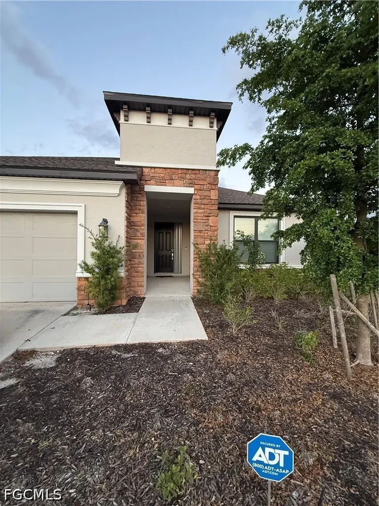 107 SW 34th Place Cape Coral FL 33991