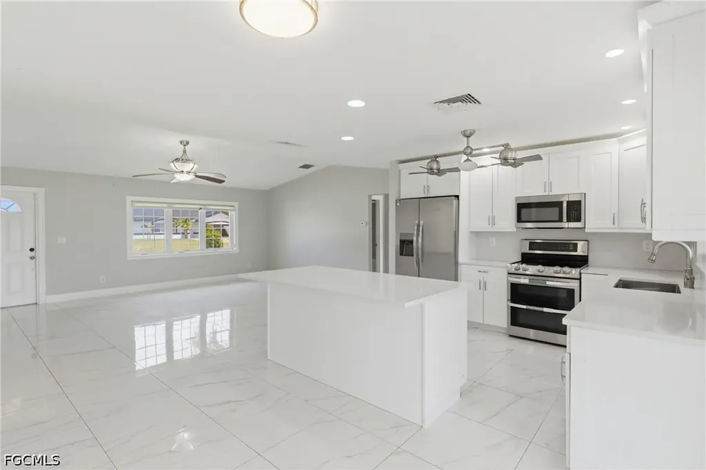 2658 SW 32nd Street Cape Coral FL 33914
