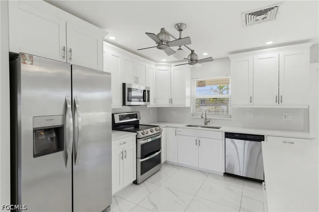 2658 SW 32nd Street Cape Coral FL 33914