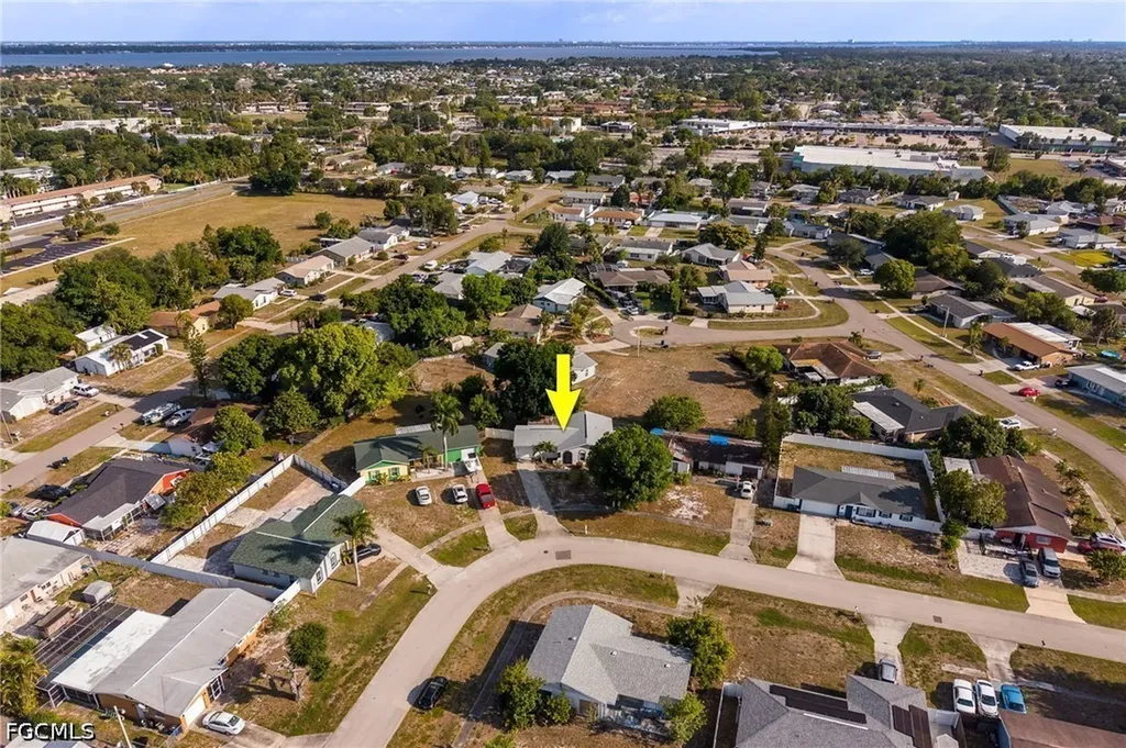 935 Hearty Street North Fort Myers FL 33903
