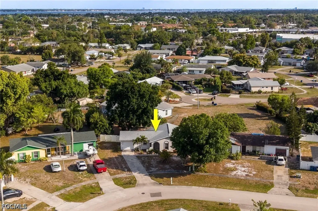 935 Hearty Street North Fort Myers FL 33903