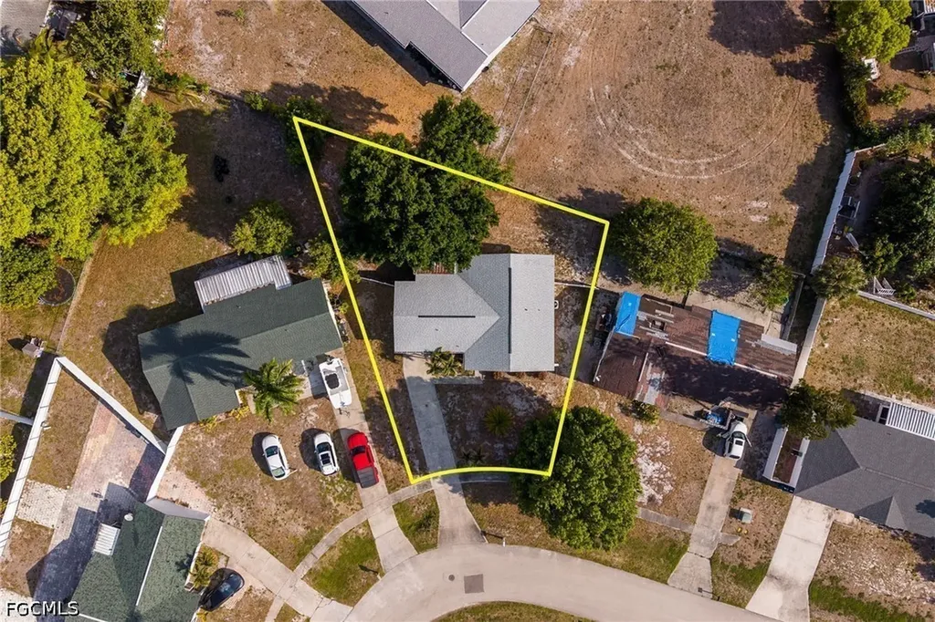 935 Hearty Street North Fort Myers FL 33903