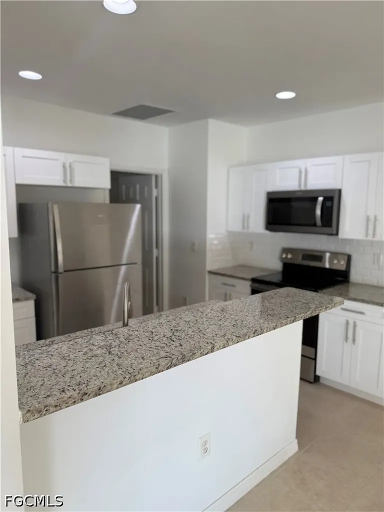 2916 7th Street SW Lehigh Acres FL 33976