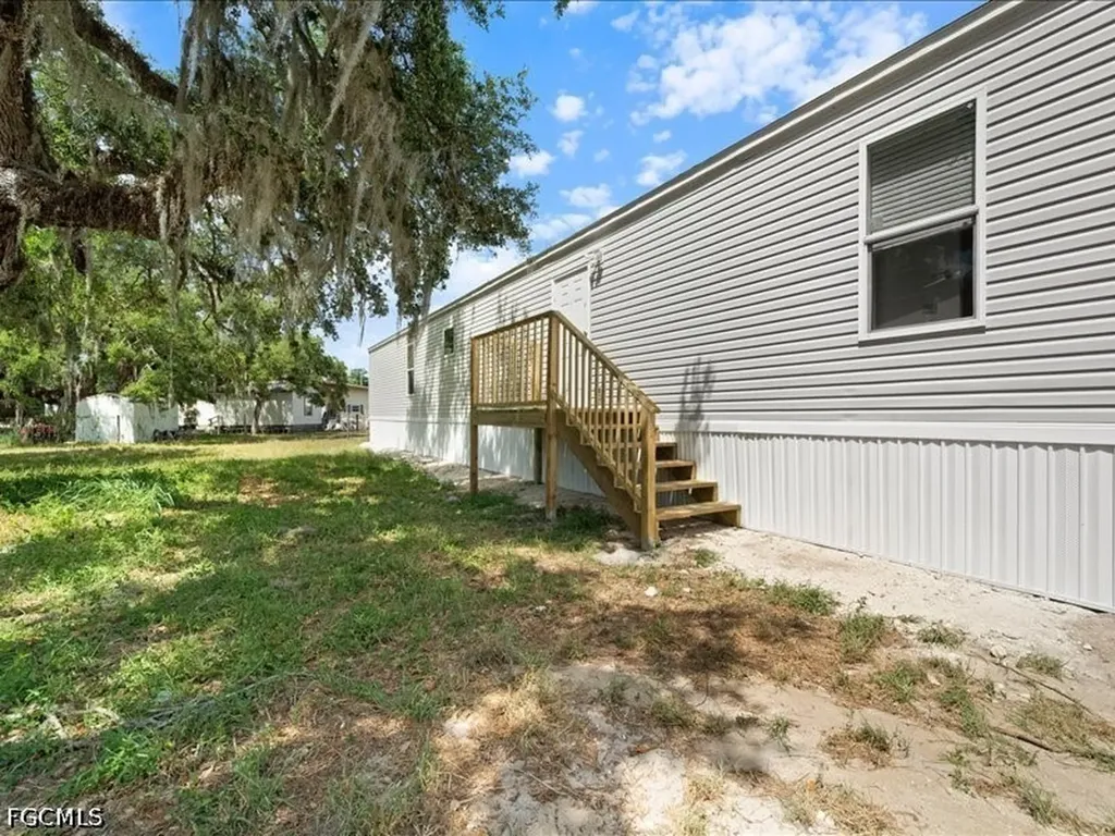 1038 Canopy Lane Moore Haven FL 33471
