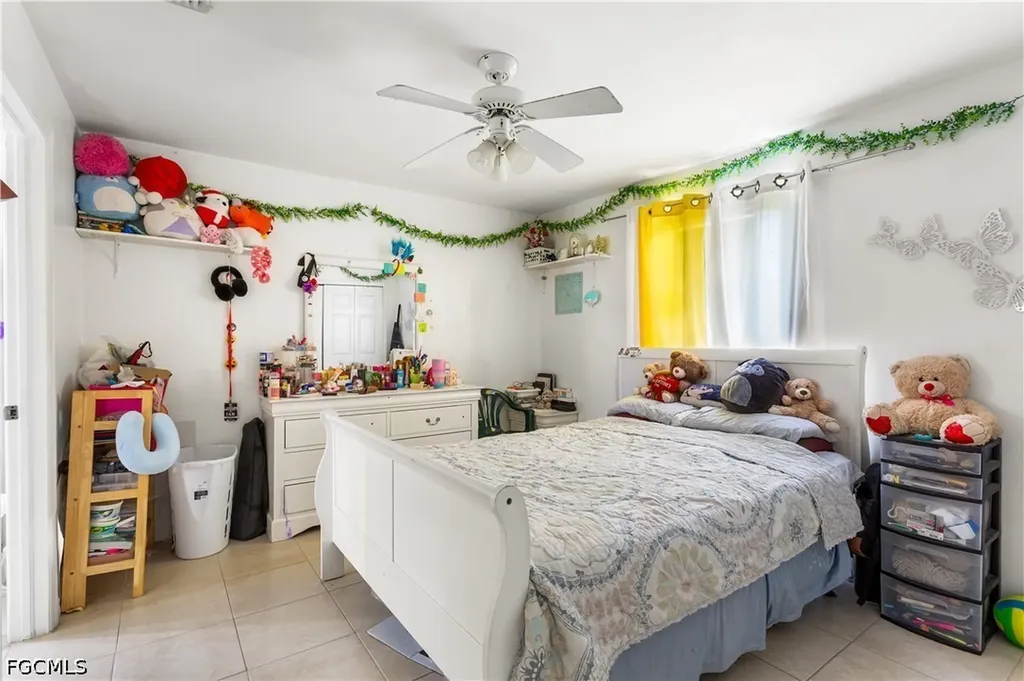 1728 NE 22nd Terrace Cape Coral FL 33909